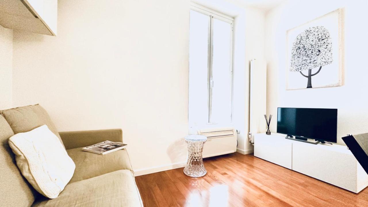 Bixio Eleven Junior Suite A 7 Minuti Dal Duomo Milan Exterior photo