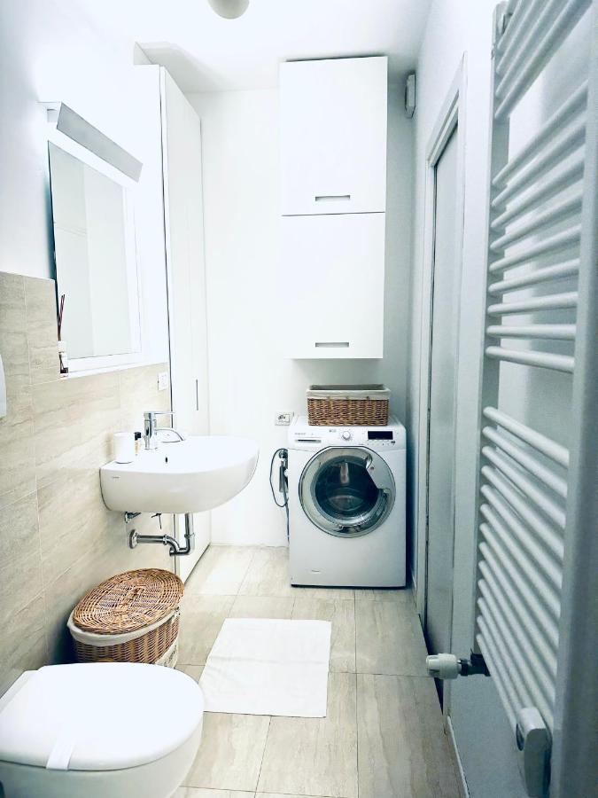Bixio Eleven Junior Suite A 7 Minuti Dal Duomo Milan Exterior photo
