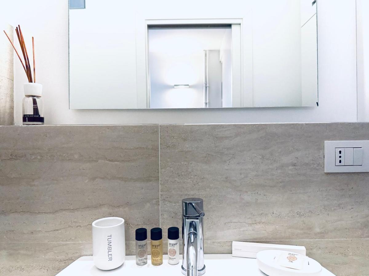 Bixio Eleven Junior Suite A 7 Minuti Dal Duomo Milan Exterior photo
