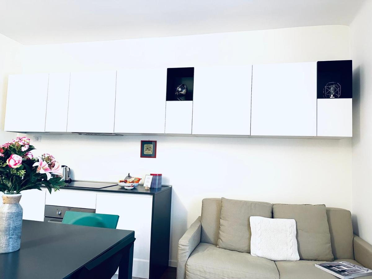 Bixio Eleven Junior Suite A 7 Minuti Dal Duomo Milan Exterior photo